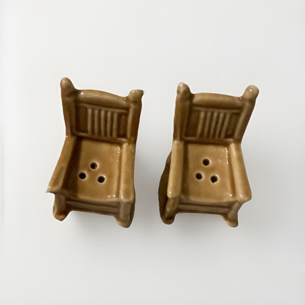 Cracker Barrel Porch Rocking Chair Salt & Pepper Shaker Set 3526-63